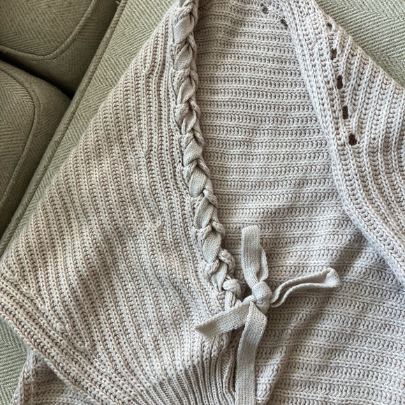 Unique One Shoulder Sweater - Picture 5 of 9